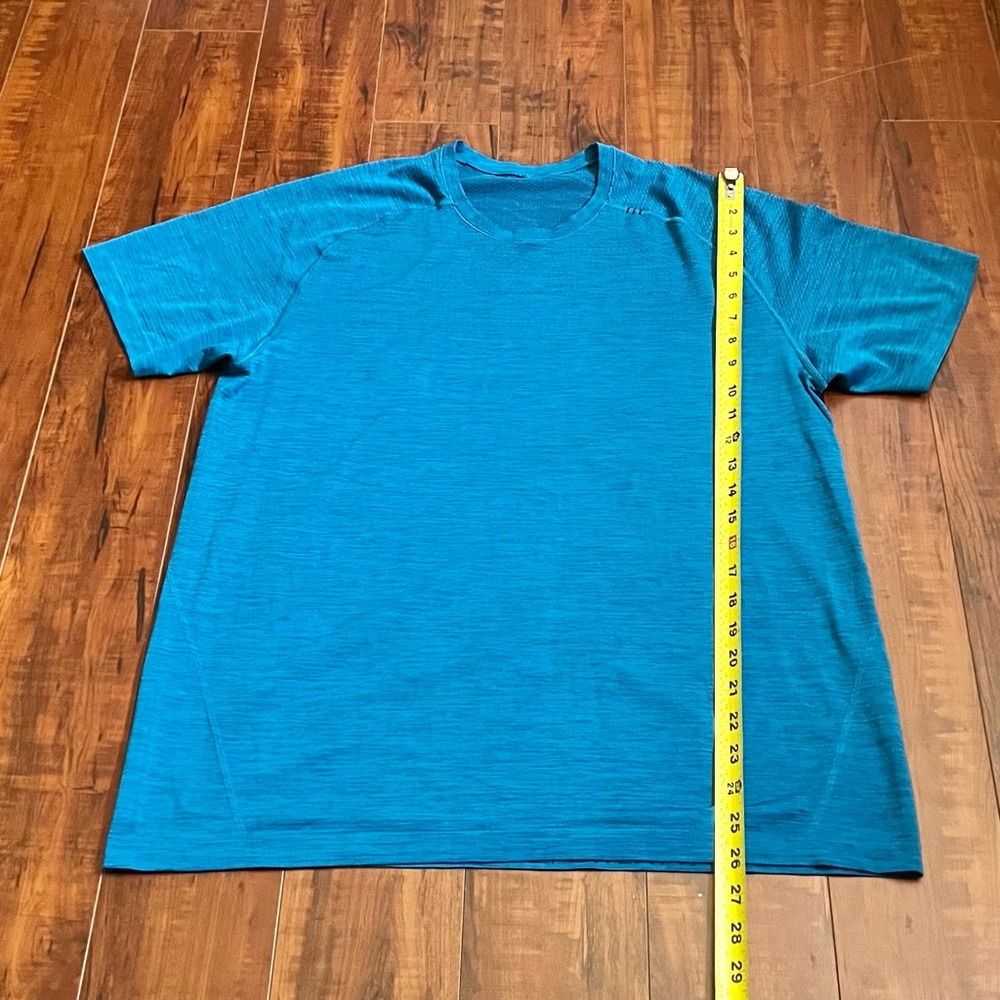 Lululemon Metal Vent Top